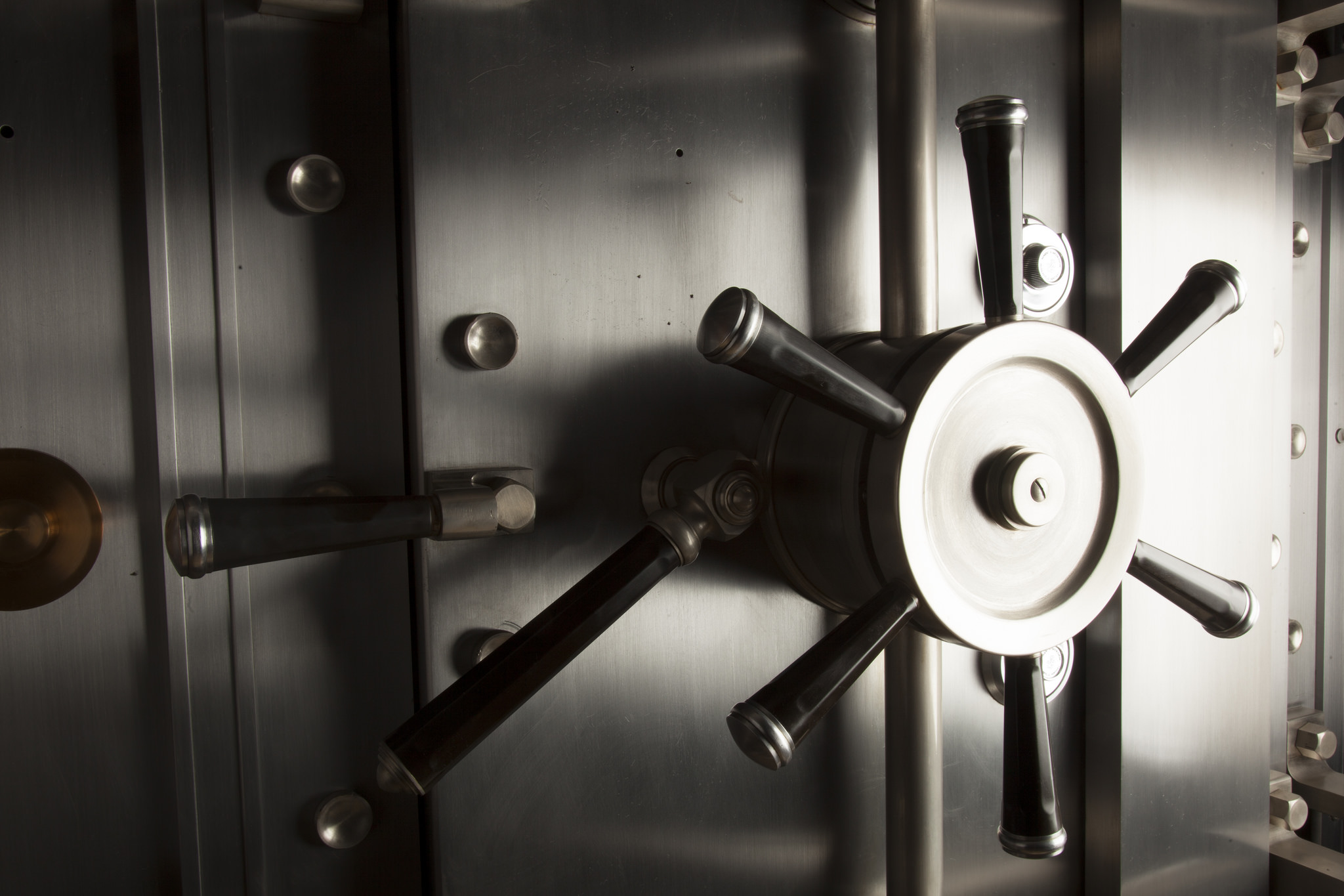 Cómo garantizar la seguridad de una caja fuerte de un banco?, Gestión de  Efectivo